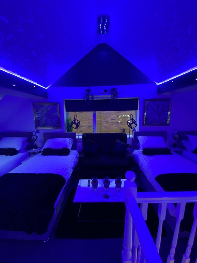 New…The Hottub House Blackpool Pleasure Beach Екстериор снимка