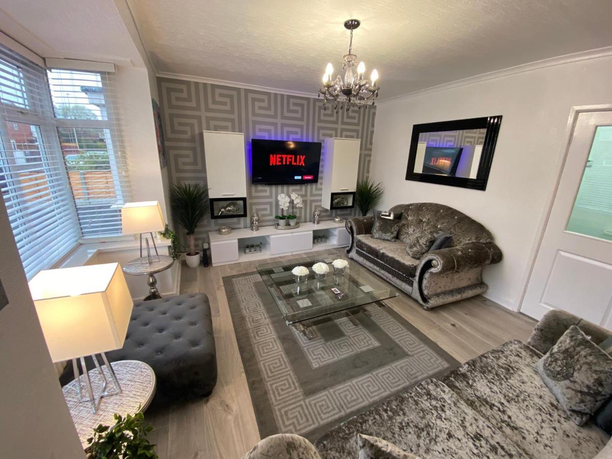 New…The Hottub House Blackpool Pleasure Beach Екстериор снимка